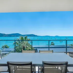 https://whisper-bay-resort-whitsunday-86.queenslandhotels.net